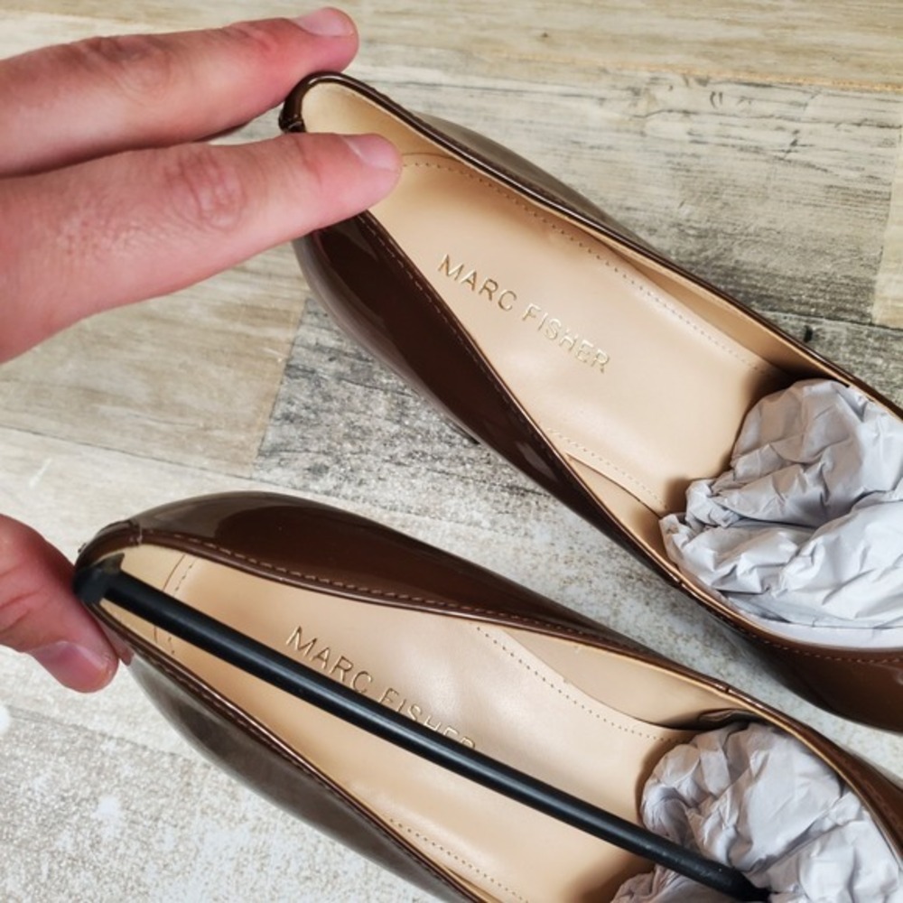 Marc Fisher Caitlin Womens Pumps Sz 7 M Dark Brown Patent Leather Pointed Toe - Picture 3 of 12
